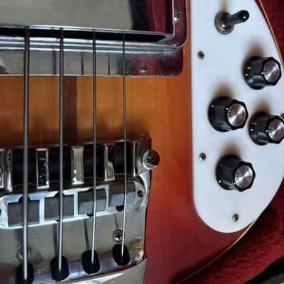 Rickenbacker 4001 - 1981 Serial - Fireglo Bass Guitar. Great shape w/ Original Case image 4
