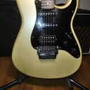 Fender Contemporary Series Stratocaster Deluxe HSS 1985 - 1987 - Frost White