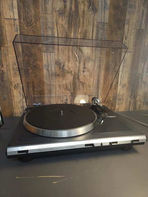 *Serviced*Garrard GT250AP Full Auto Belt Drive Turntable image 1