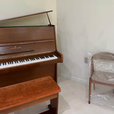 Steinway&Sons Model V 1973 - Walnut image 4