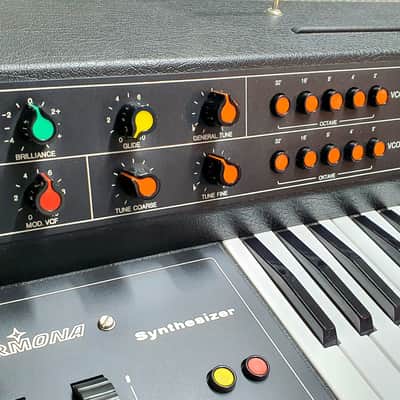 Vermona Synthesizer - DDR Synthesizer✅ Ultra-Rare Vintage East German Analog Monolith ✅ Deep, Raw & Discrete Sound Architecture ✅ Fully Checked & Cleaned ✅ Pure Electronic Character from 1980 ✅ Worldwide Shipping image 10