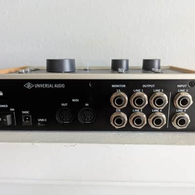 Universal Audio Volt 476 USB-C Audio Interface 2021 - Present - Tan / Gray image 4