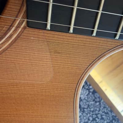 Lowden O22c 2009 - cedar image 14