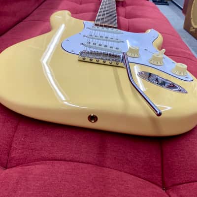 Fender Yngwie Malmsteen Stratocaster with Scalloped Rosewood Fingerboard 2017 - Vintage White image 9