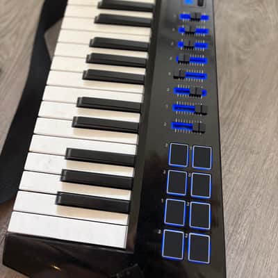 Alesis Vortex 2 Wireless Keytar USB/MIDI Controller 2010s - Black image 5