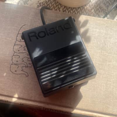 Roland Juno-106 Synthesizer image 5