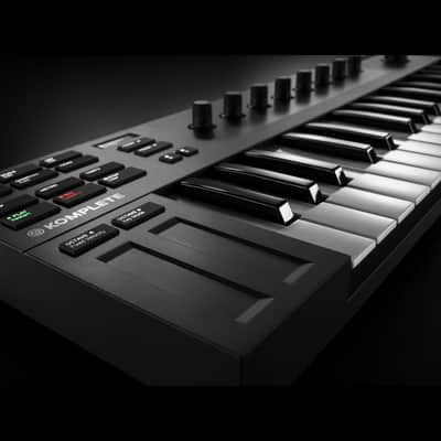 Native Instruments KOMPLETE KONTROL M32 - Midi Keyboard image 5