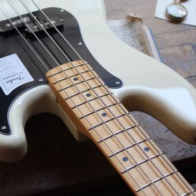 FENDER Standard Precision Bass Olympic White, 3, 90 KG image 3