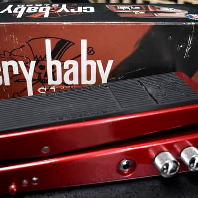 Dunlop Slash Signature Cry Baby Wah image 2