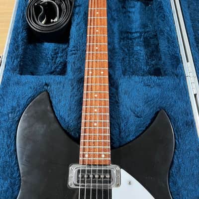 Used 2001 Rickenbacker 330 Black and White Hollow Body Electric Guitar 2001 Rickenbacler 330 2001 image 1