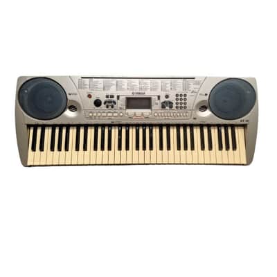 Yamaha EZ-30 - Electronic Keyboard - Silver/White - Spares or Repair