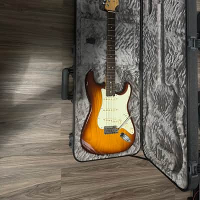 Fender American Elite Stratocaster with Rosewood Fretboard 2016 - 2019 - Tobacco Sunburst image 11