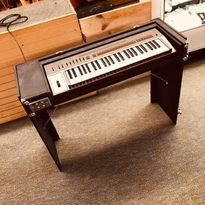 Yamaha CE-25 1982 Vintage FM Synthesizer w/ Case Stand