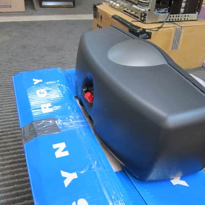 Klipsch Synergy C-1 Center Channel Speaker, Shielded, Very Nice Original box/Packing, Non Smoking, Ex Sound - Black image 3