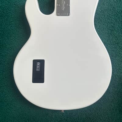 Sterling StingRay Classic Ray25CA 2024 - Present Olympic White image 3