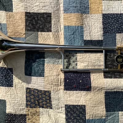 King 2-B Liberty 1960’s Silver Trombone with case image 7