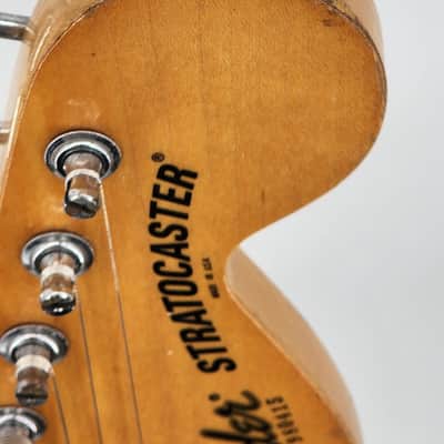 Fender Stratocaster international color series 1981 - Maui Blue image 5