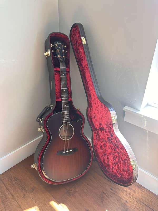 Taylor Builder's Edition 324ce