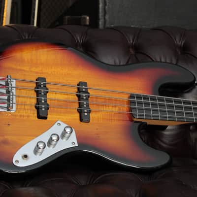 Squier Vintage Modified Fretless Jazz Bass 2016 - Sunburst image 6