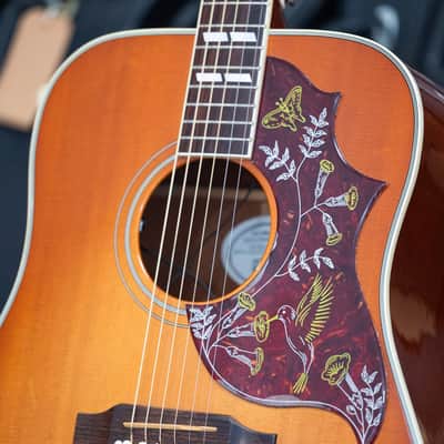 2007 Gibson USA Hummingbird Acoustic - in Honeyburst image 4