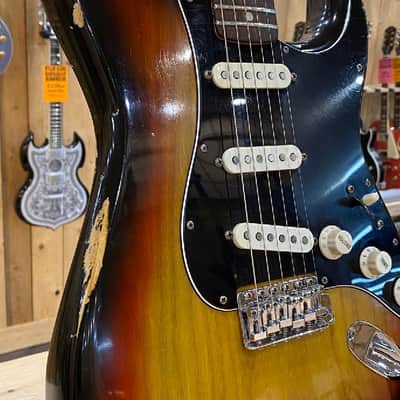 Fender Stratocaster 3-Color Sunburst 1975 Ex Demo image 6
