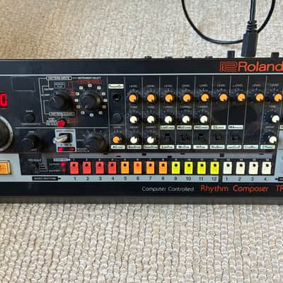 Roland TR-08
