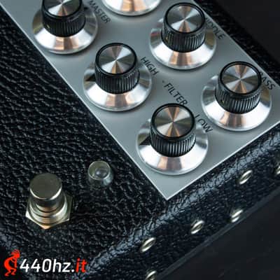 Peace Hill FX SSS Tube Preamp - Black Tolex/Silver Panel image 6