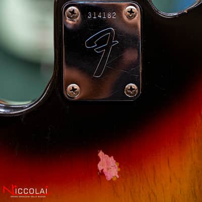 Fender Jazz Bass 3-color Sunburst 1972 Original image 19