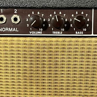 1963 Fender Vibrolux 6G11 Brownface 30-Watt 1x12" Guitar Combo image 4