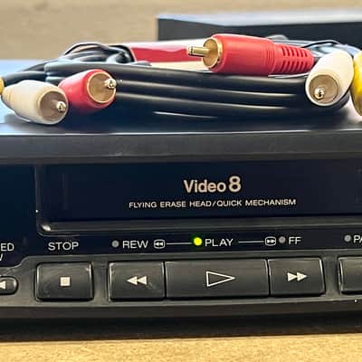 Sony EV-C25 NTSC 8mm VCR Video Cassette Recorder w/ New RCA Cables; Tested image 1