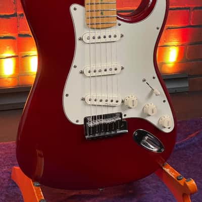 1998 Fender American Deluxe Stratocaster MN Crimson Red Transparent w/ Hard Case image 2
