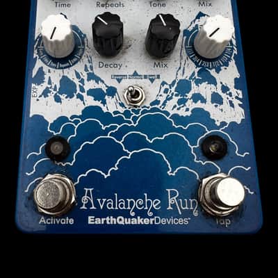EarthQuaker Devices Avalanche Run Stereo Reverb & Delay with Tap