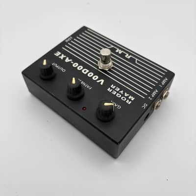 Roger Mayer Voodoo-Axe Guitar Pedal image 2
