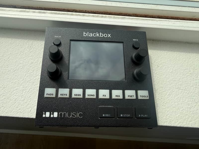 1010 Music Blackbox Desktop Compact Sampling Studio - Black skin image 1