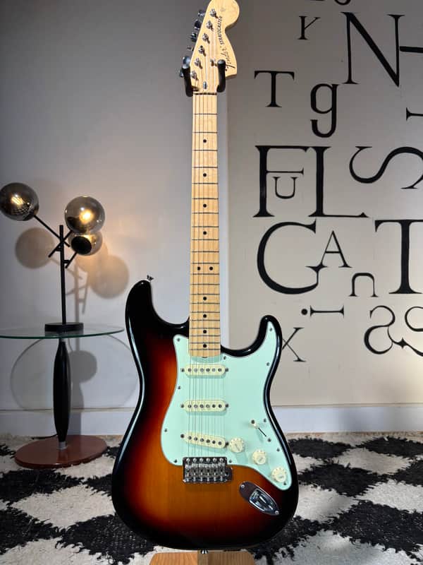 Fender 60th Anniversary Commemorative American Standard