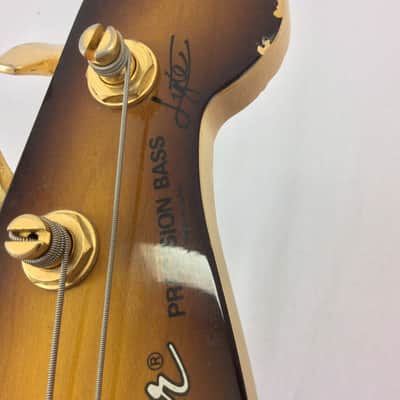 Fender Precision Bass Lyte 1994-1995 Sunburst image 4