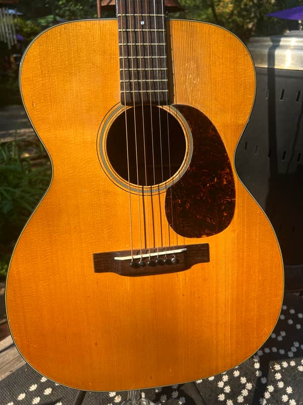 Martin 000-18