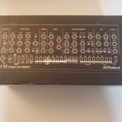 Roland SE-02 - Analog Synth Set - Complete Set - Boxed - Tested image 3