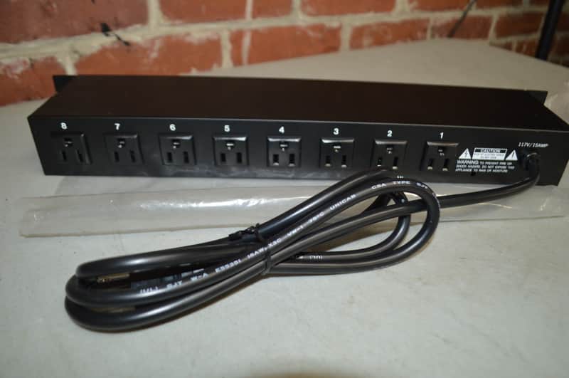 Lyte Quest PD-8 8-Port Individually Switched Power Distributor image 1