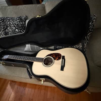 Larrivee D40 - Six String Acoustic Guitar in Satin Finish image 14
