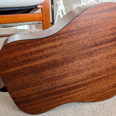 Taylor 320e-Baritone SLTD Spring Limited Edition 2014 image 6