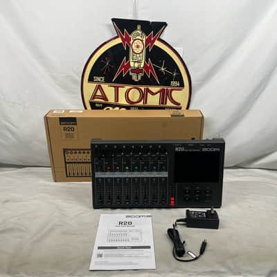 Zoom R20 Multi-Track Recorder with Box and Power Supply image 1