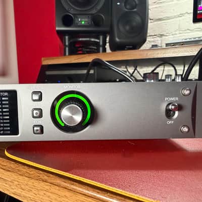 Universal Audio Apollo x16 Thunderbolt 3 Audio Interface 2018 - Present image 11