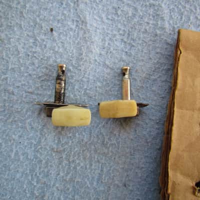 Vintage 1960's Kluson Single Line Double Ring Tuning Machines Fits 60's Gibson ES-335 Kluson Single Line Double Ring Tuners Set Of 2-1 Bass 1 Treble image 3