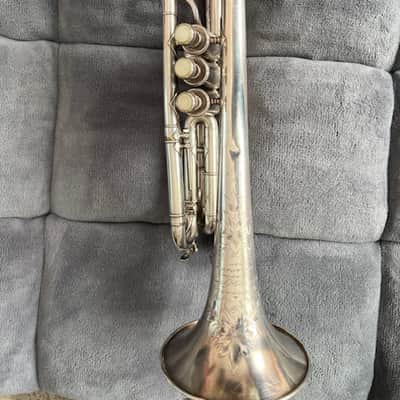 1909 Frank Holton “New Proportion” Cornet – Chicago Era – Couturier Model – Silver – Original Case & Mouthpieces image 15