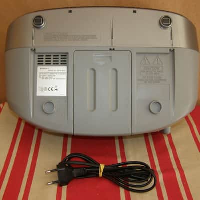 Radio CD et cassette, modèle SONY CFD-S01 image 6