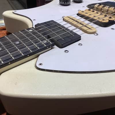 Ovation Breadwinner 1973 - 1975 White image 15