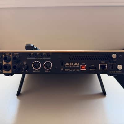 Akai MPC One Standalone MIDI Sequencer Gold Edition 2020 - Present - Gold image 8
