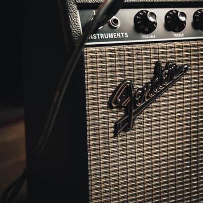 Fender '64 Custom Hand-Wired Princeton Reverb-Amp 12-Watt 1x10" Guitar Combo 2020 - Present - Black Bild 3