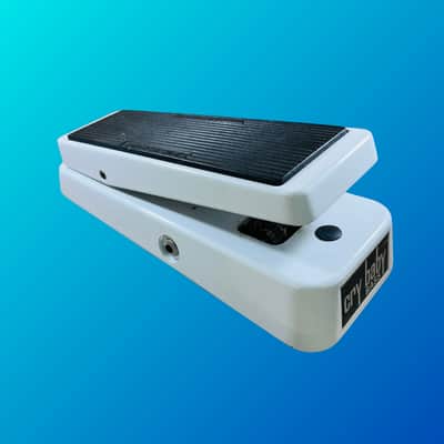 Dunlop 105Q Cry Baby Bass Wah image 4